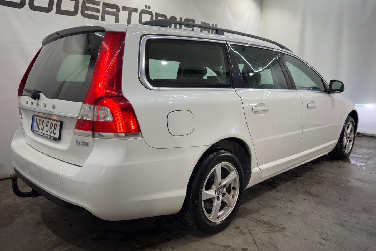 Volvo V70 D3 CLASSIC DRAG VÄRMARE 2016, bild 6/10
