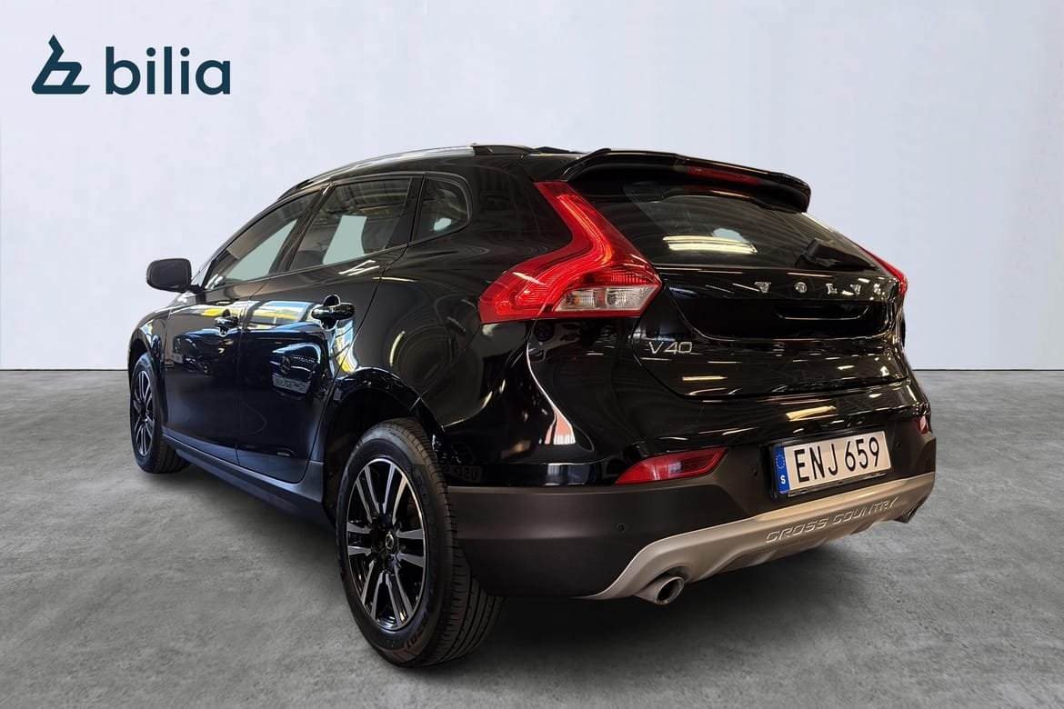 Volvo V40 Cross Country D3 2018, kuva 4/10