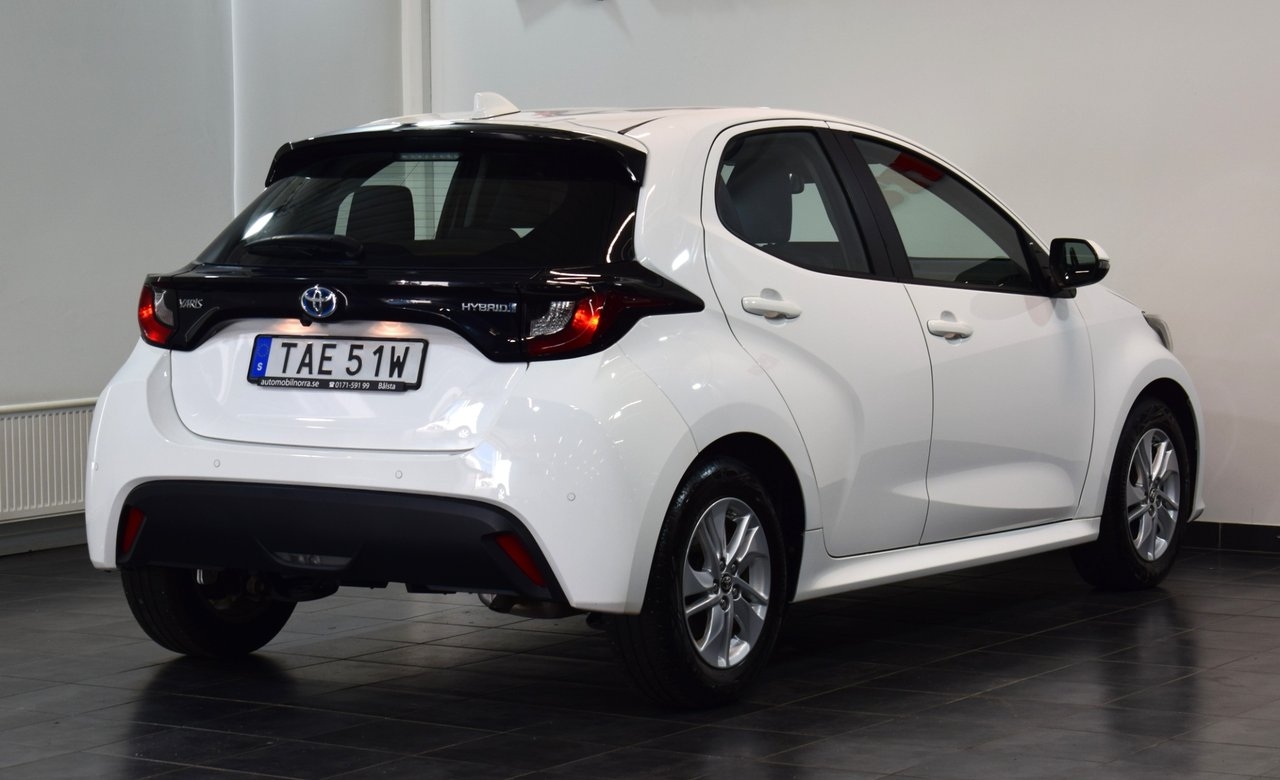Toyota Yaris Hybrid Active 2023, bild 6/10