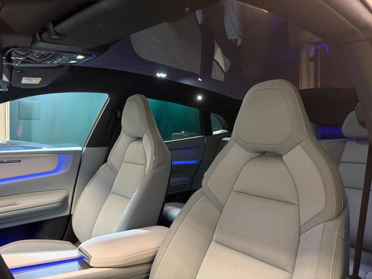 Polestar 4 2025, photo 7/28