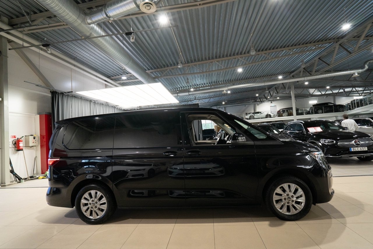 Volkswagen Multivan 2023, bild 7/10