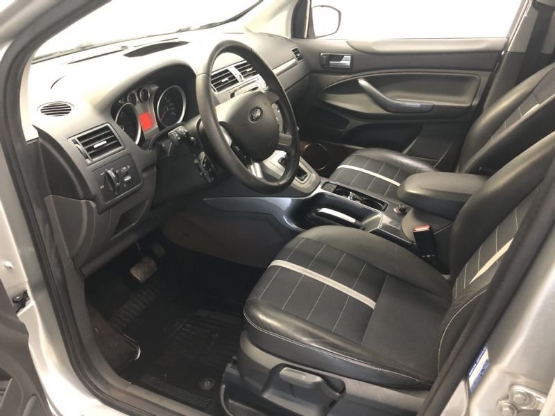 Ford Kuga 2010, bild 6/10