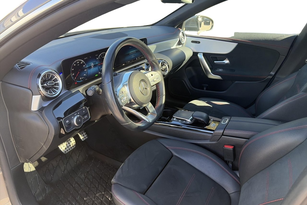 Mercedes-Benz CLA 2023, kuva 7/10
