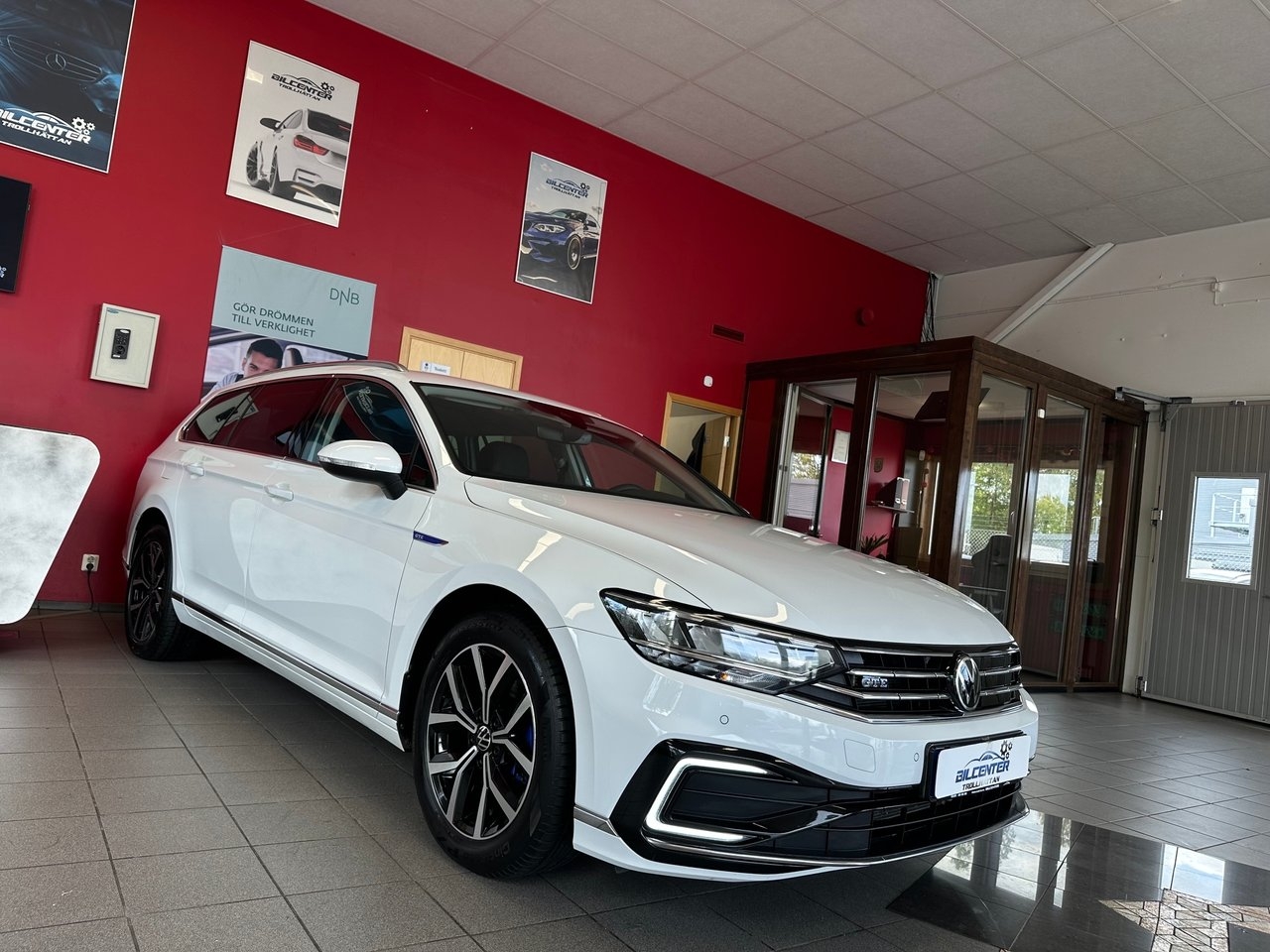 Volkswagen Passat 2023, bild 2/10