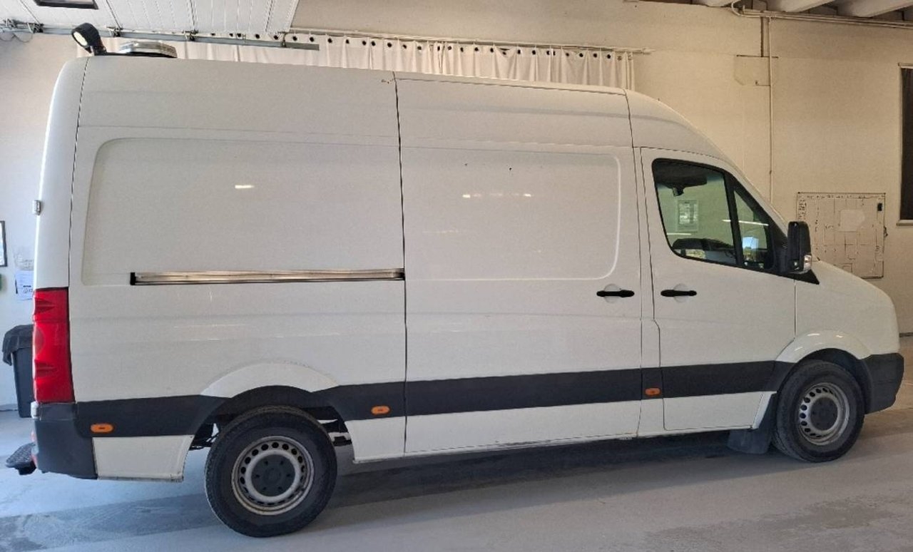 Volkswagen Crafter 2008, photo 2/10