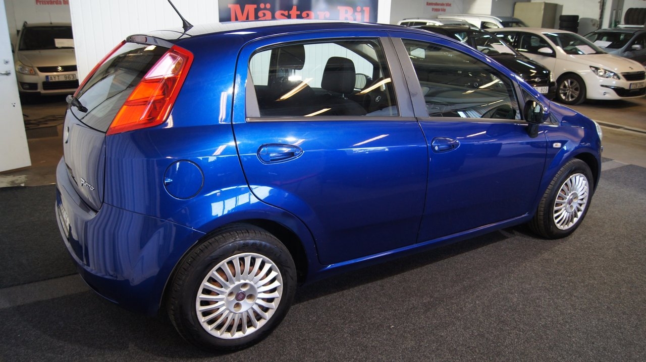 Fiat Grande Punto 2008, bild 2/9