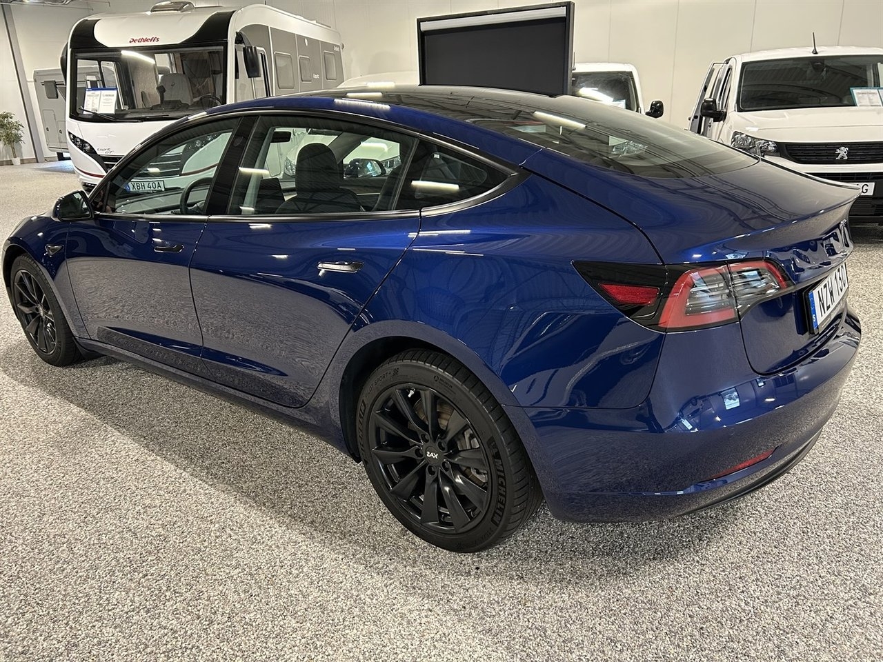 Tesla Model 3 2022, bild 2/10