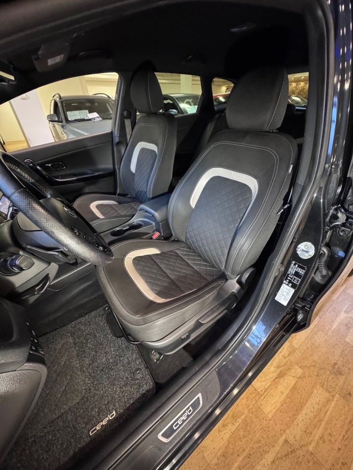 Kia Ceed GT-line SW 1.6 CRDi DCT nyserv 2016, photo 7/10