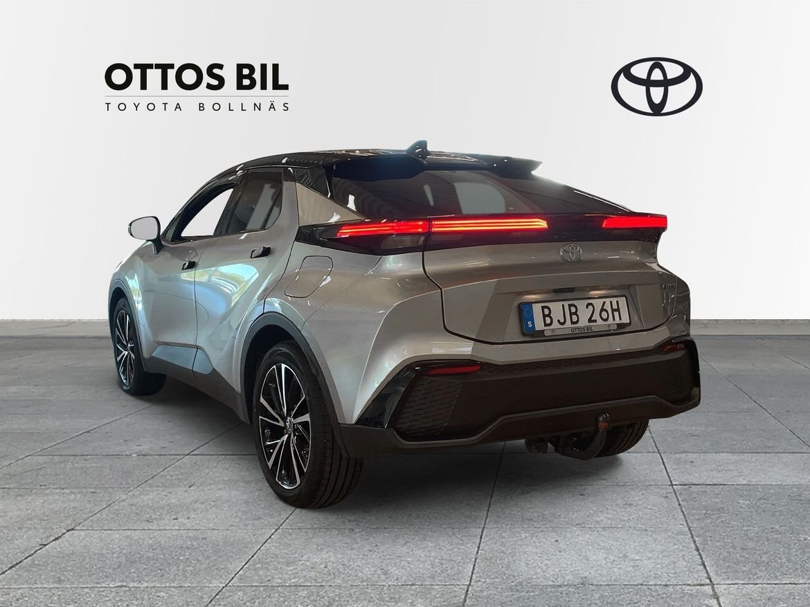 Toyota C-HR 2025, bild 3/10