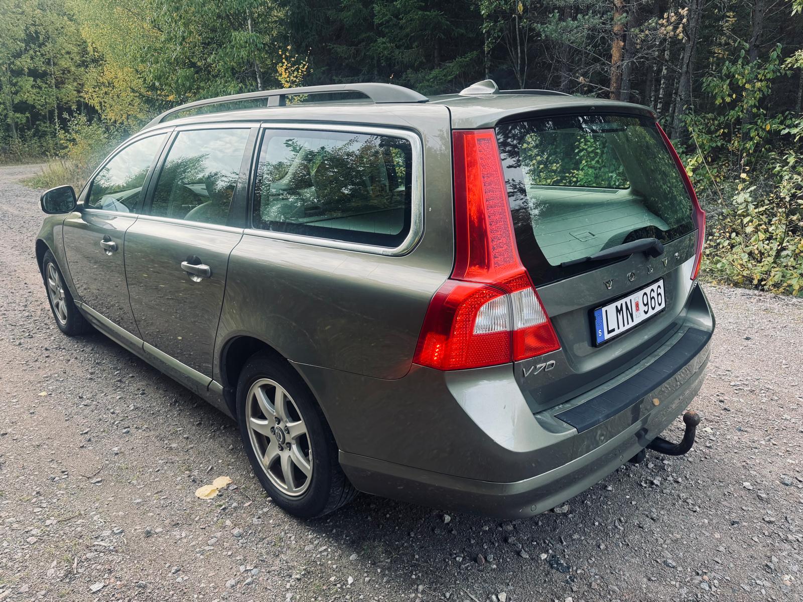 Volvo V70 2.4D Manuell 2010, bild 2/7
