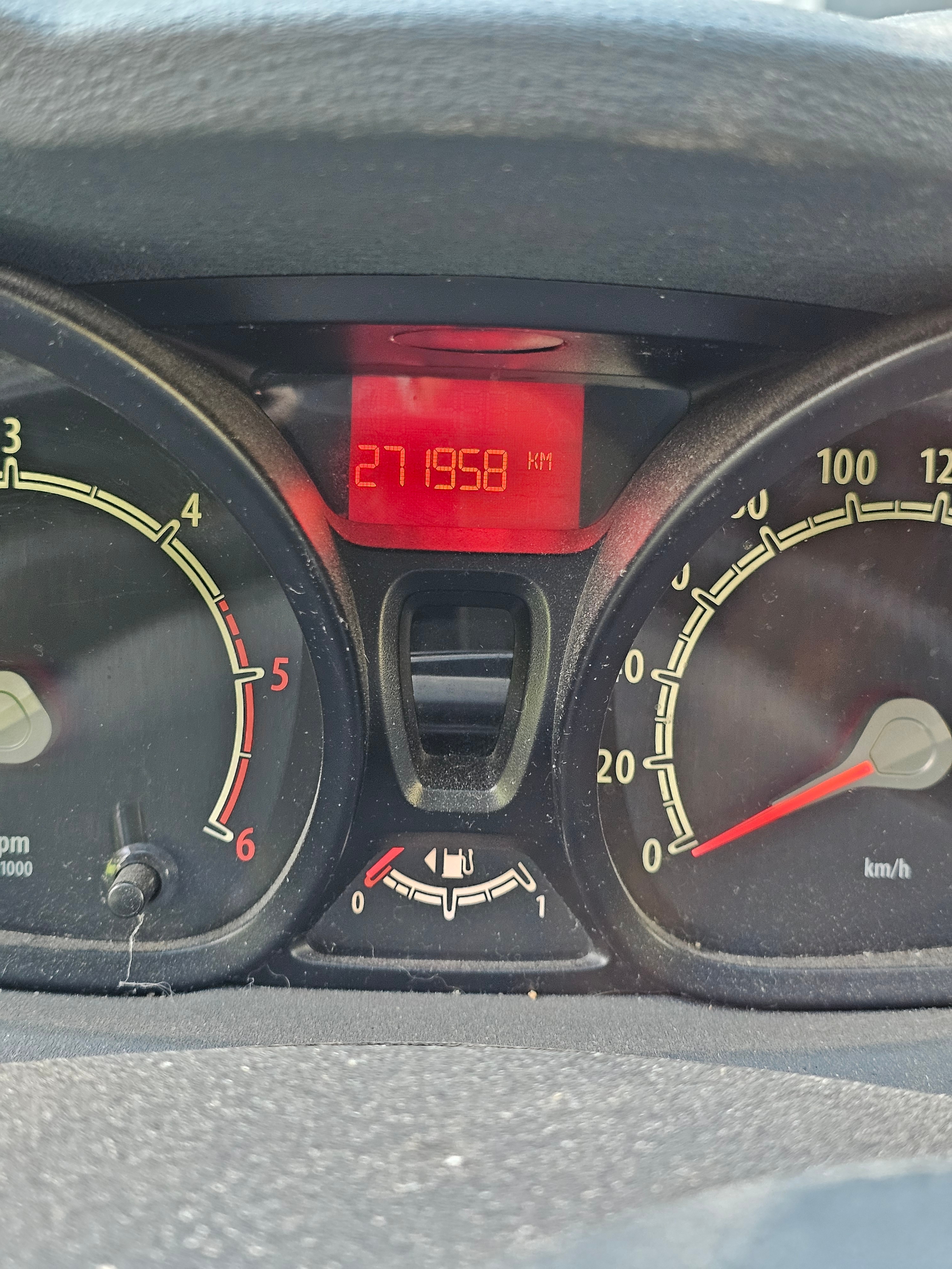 Ford Fiesta 5-dörrar 1.6 TDCi Manuell 2010, kuva 6/8