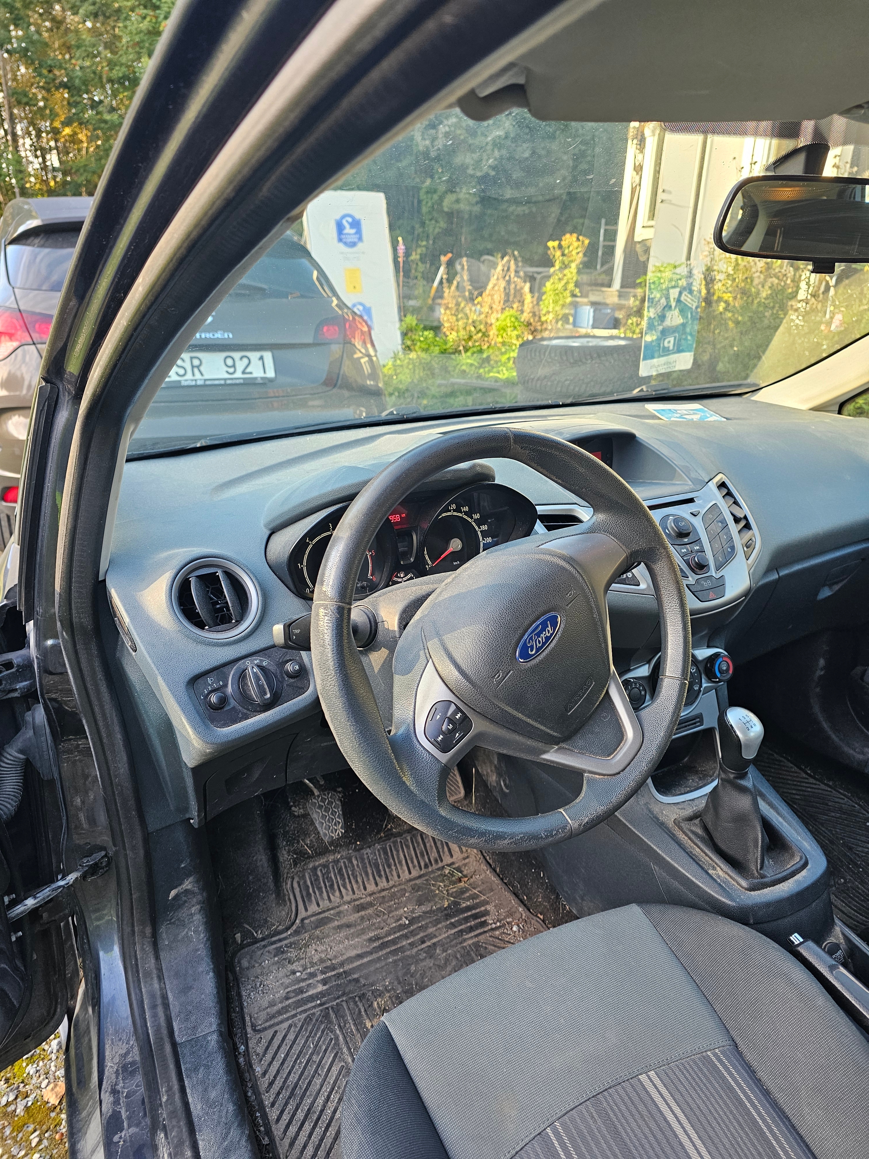 Ford Fiesta 5-dörrar 1.6 TDCi Manuell 2010, kuva 5/8