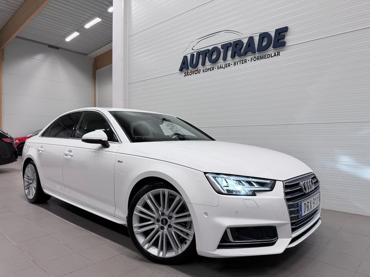 Audi A4 2018, photo 6/10