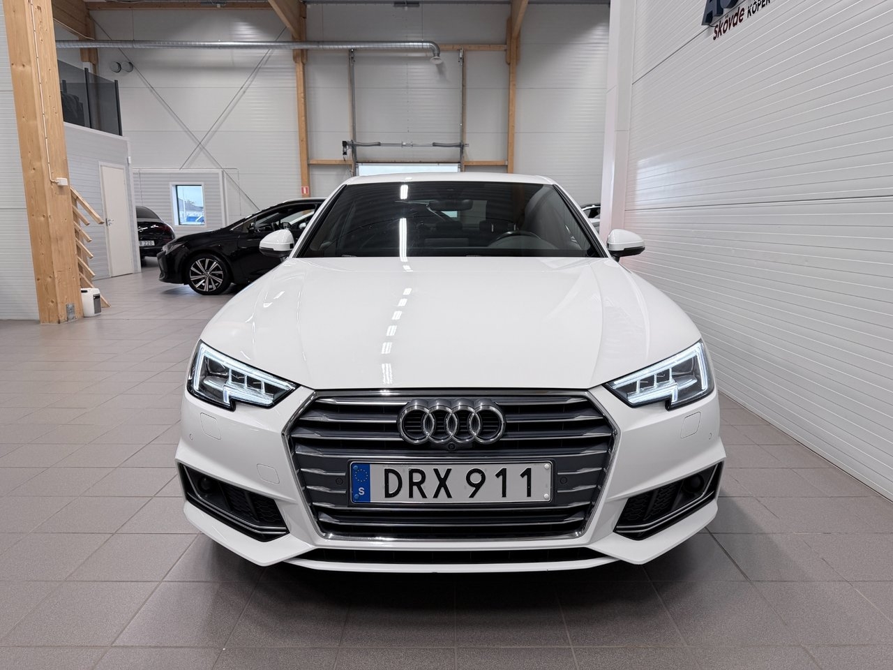Audi A4 2018, photo 3/10