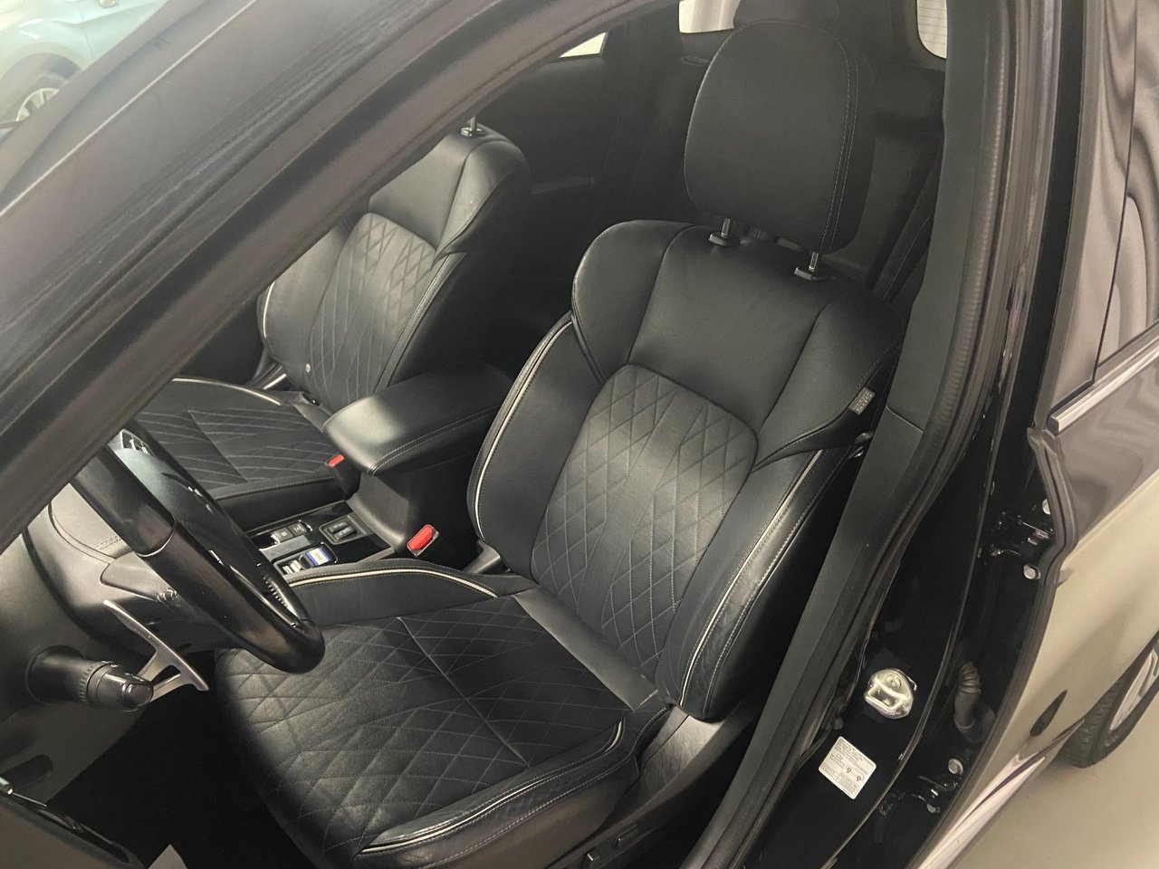 Mitsubishi Outlander 2020, bild 7/10