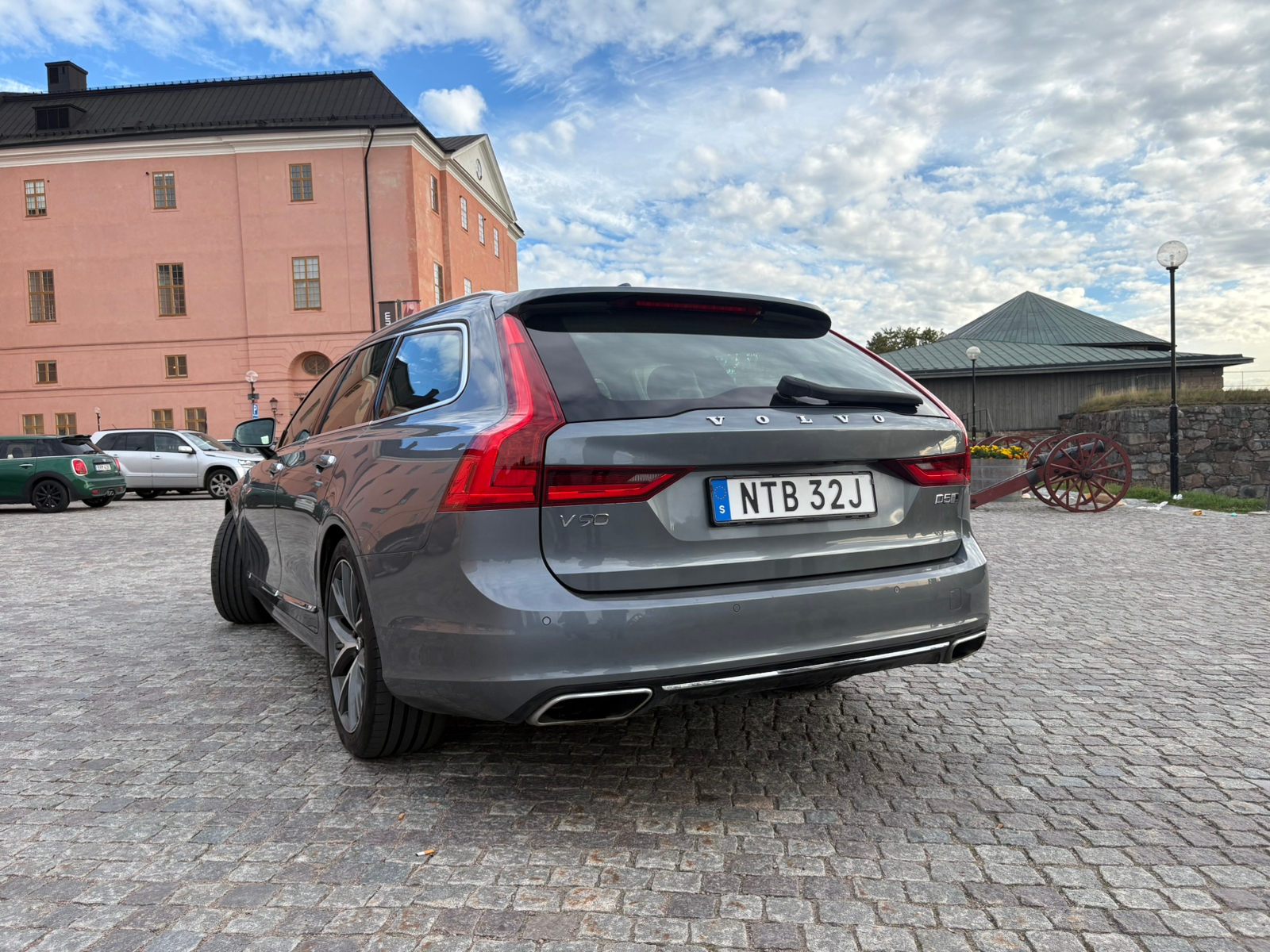 Volvo V90 D5 AWD Geartronic 2020, photo 7/7