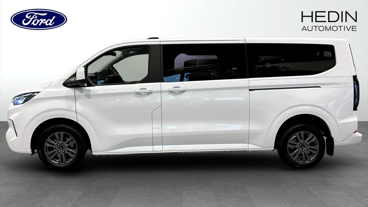 Ford Tourneo Custom 2024, photo 3/10