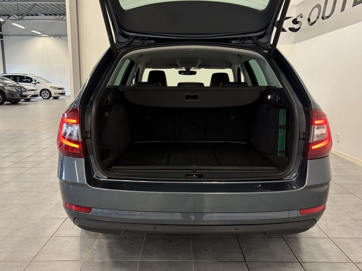 Skoda Octavia 1.5 TSI 150hk Style Drag 2018, bild 5/17