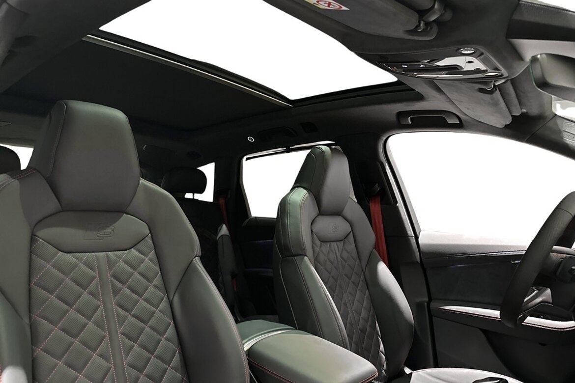 Audi Q7 2023, photo 2/4