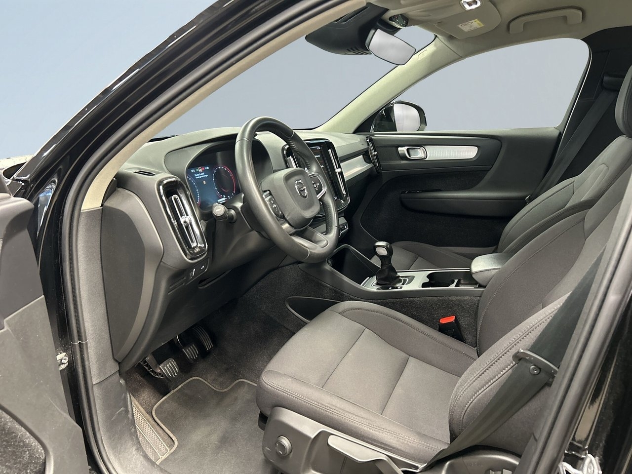 Volvo XC40 T2 Momentum 2021, bild 7/19
