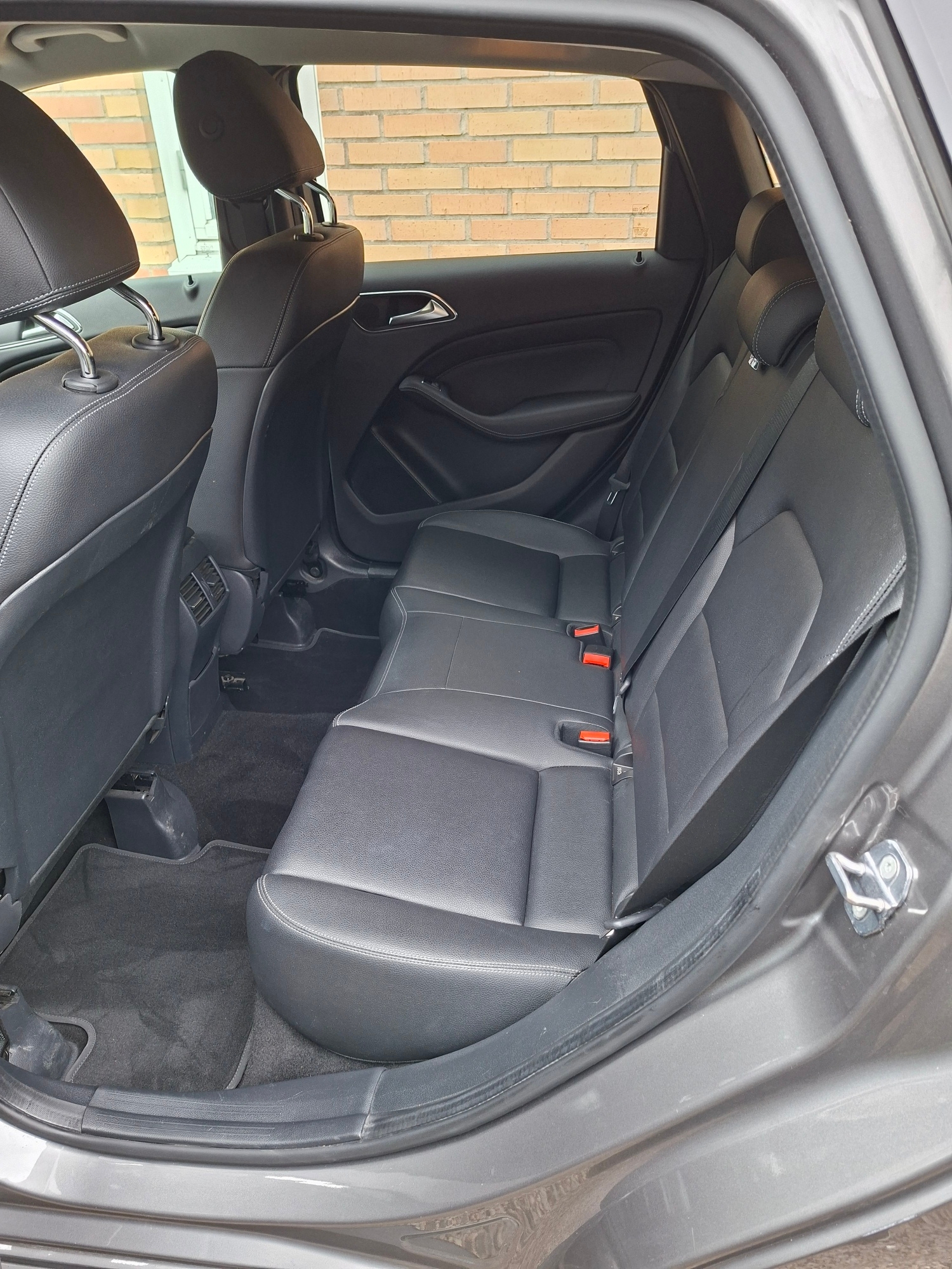 Mercedes-Benz B 200 d 7G-DCT 2019, bild 7/10