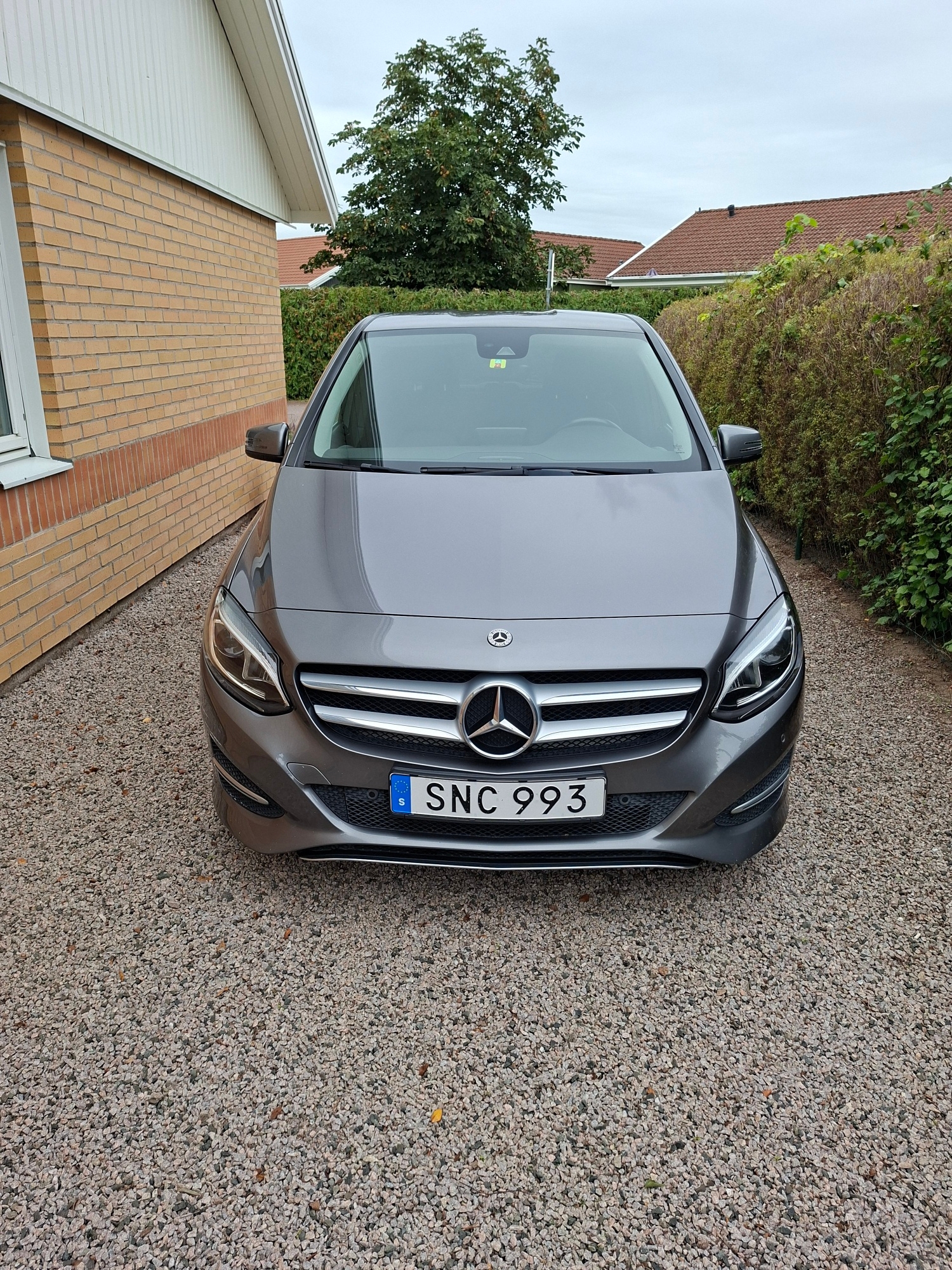 Mercedes-Benz B