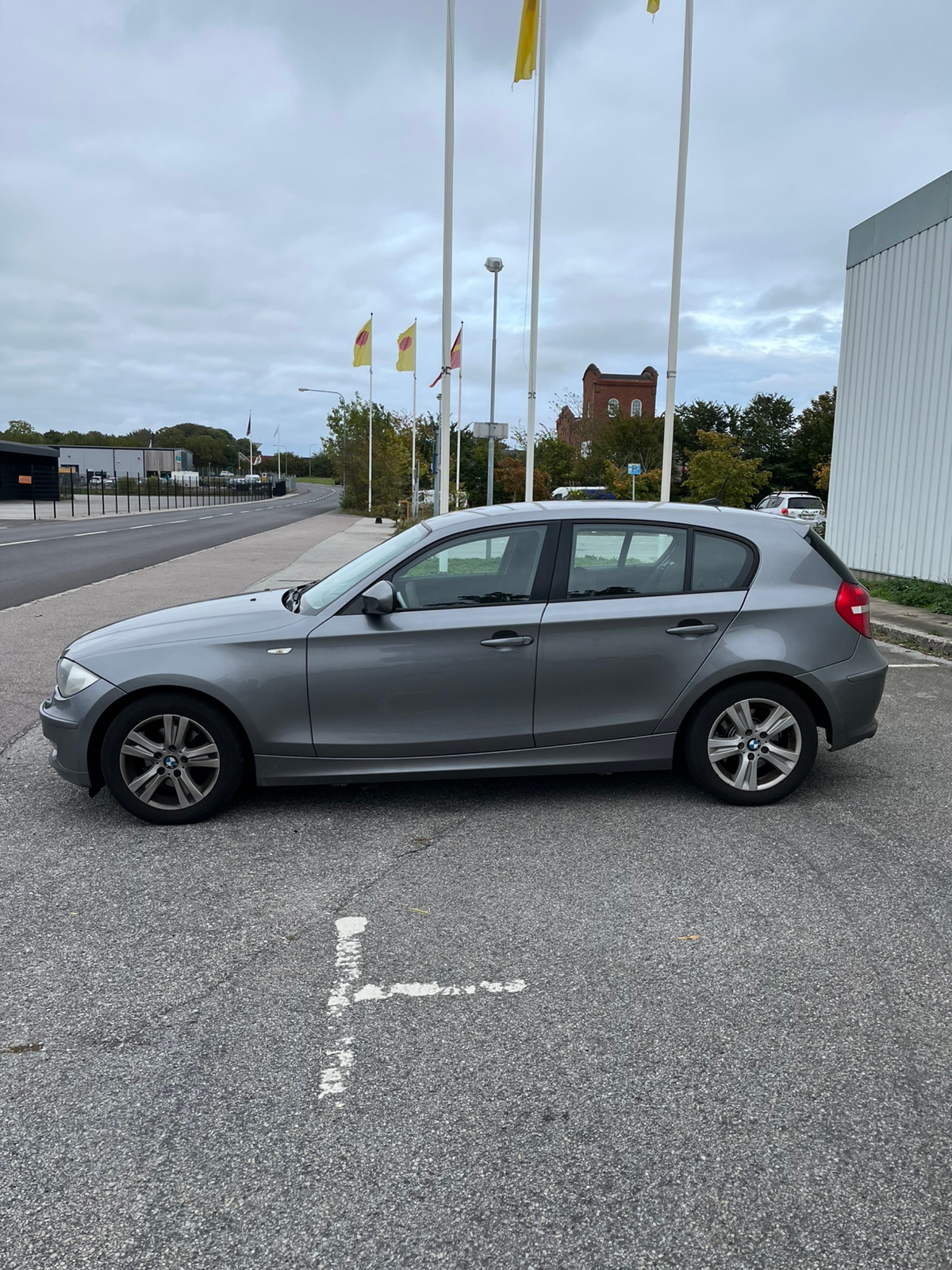 BMW 118 d 5-dörrars Manuell 2011, bild 2/10