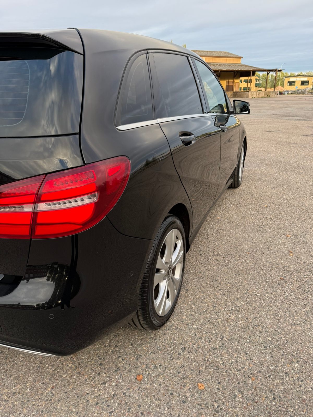 Mercedes-Benz B 180 7G-DCT 2018, bild 5/10