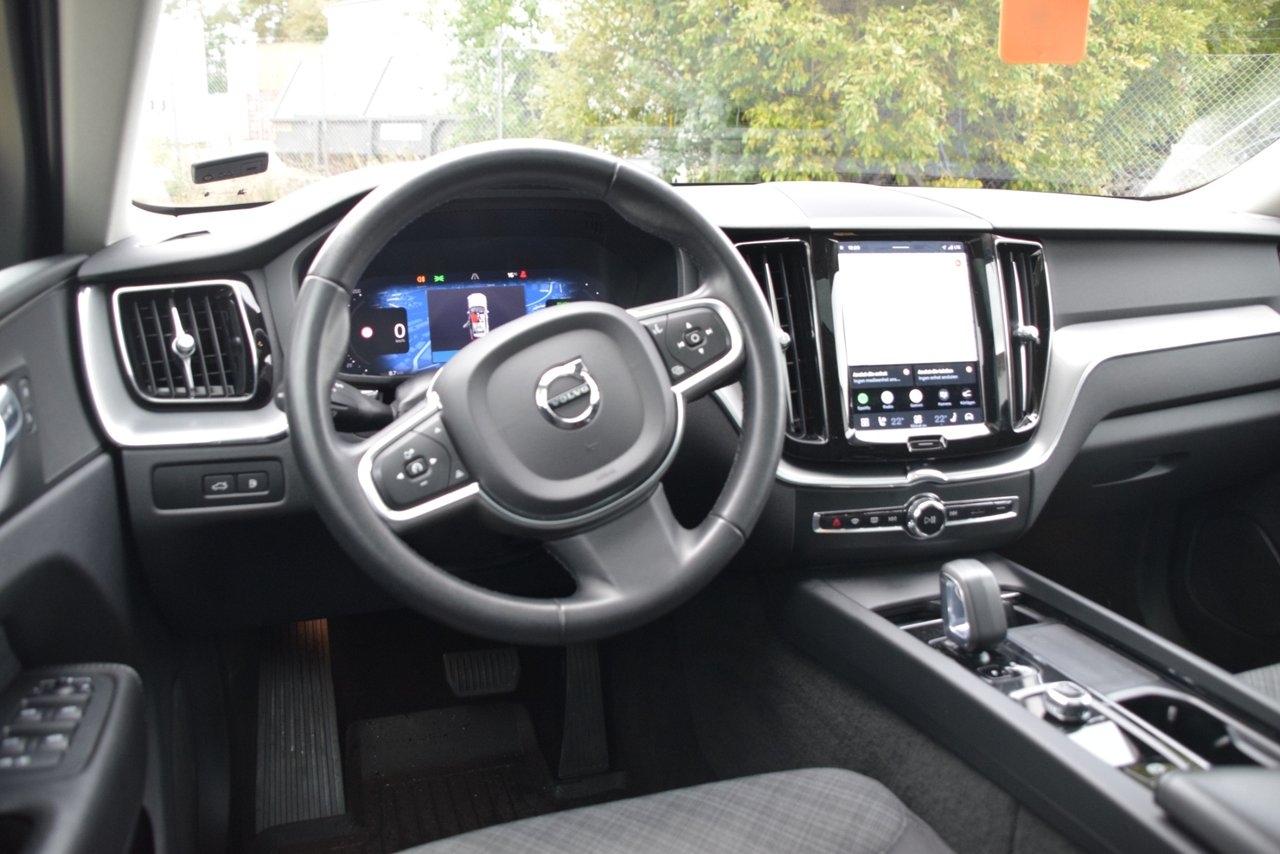 Volvo XC60 Recharge Plug-in T6 AWD 2023, bild 7/10