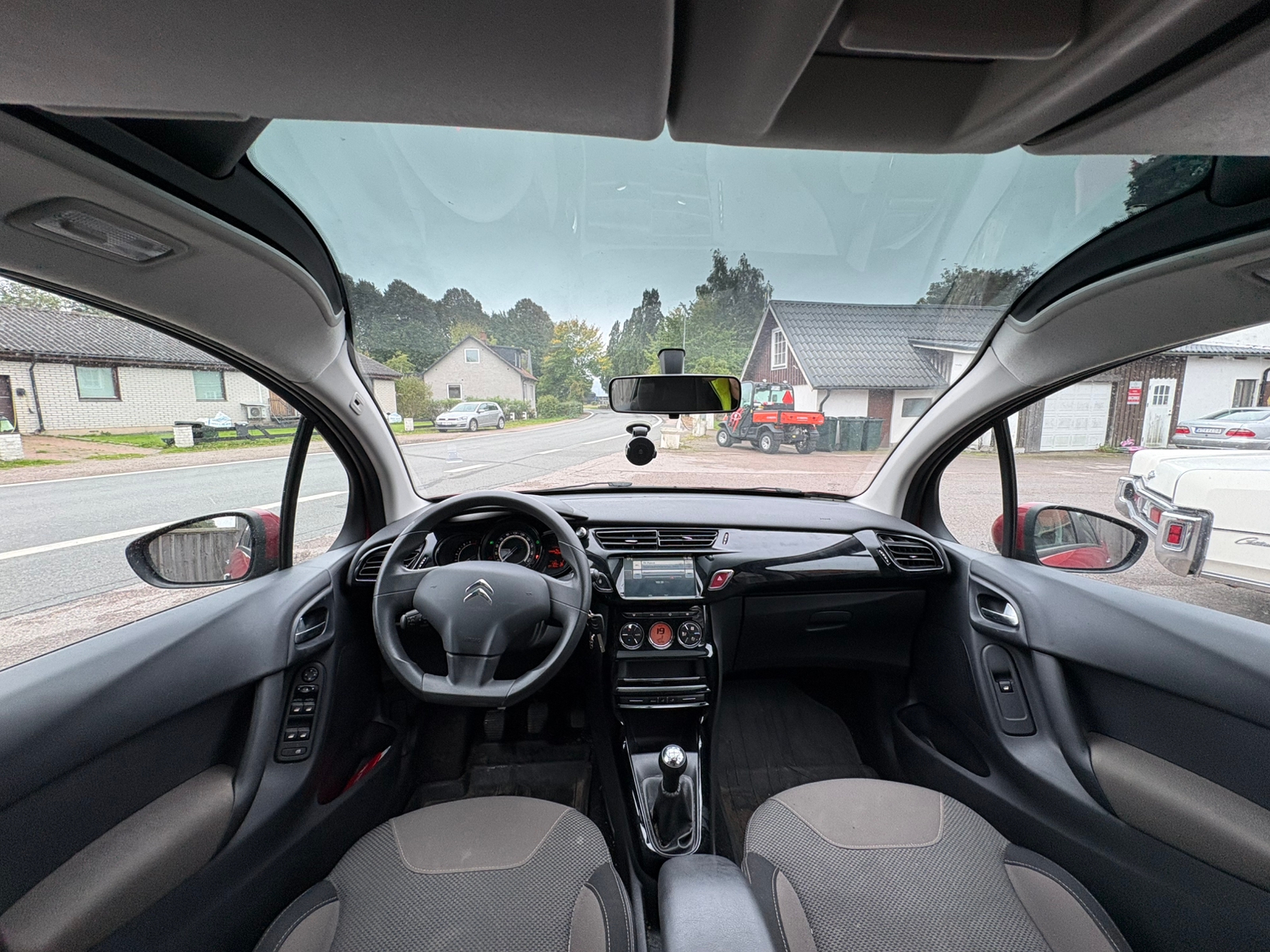 Citroen C3 1.2 PureTech VTi 82 Manuell 2015, kuva 5/6