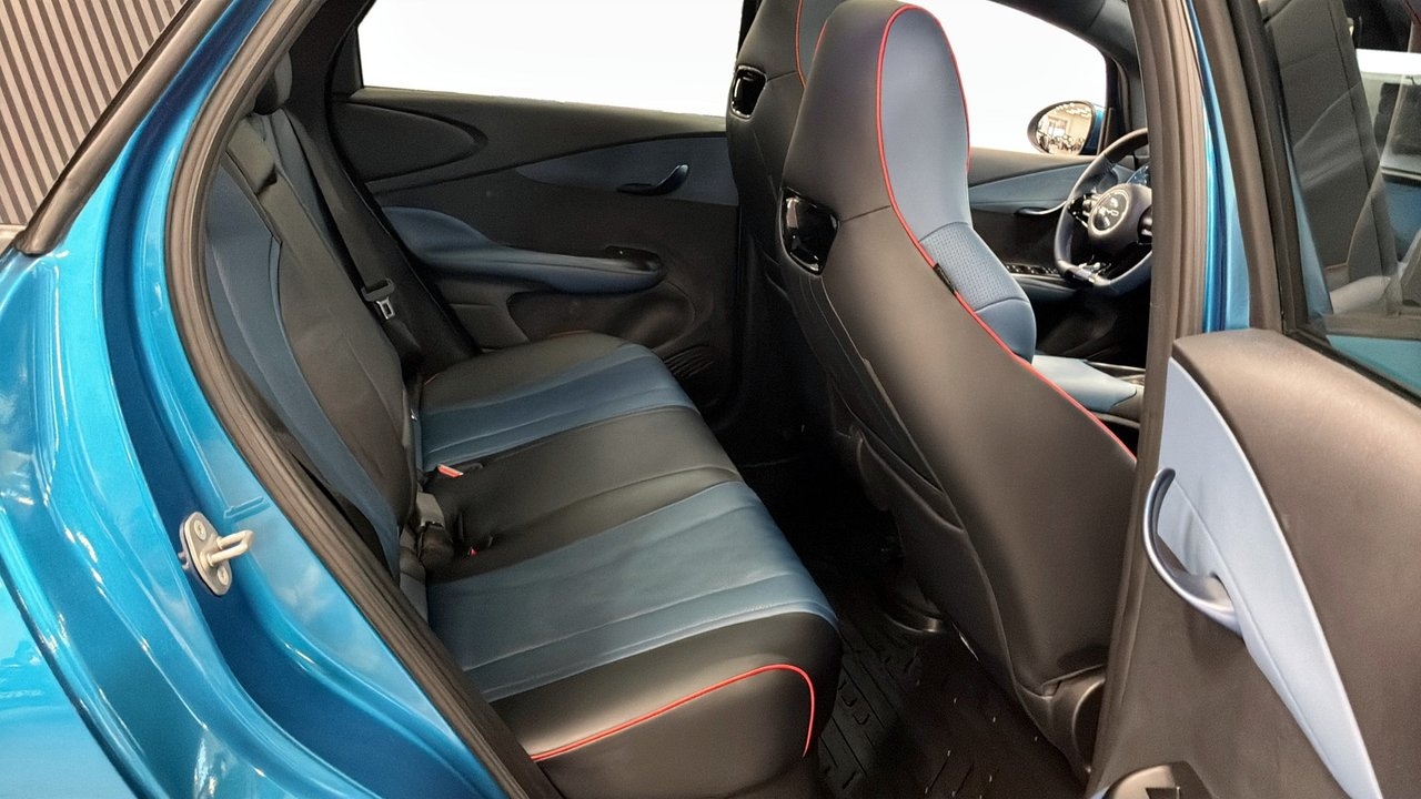 BYD Dolphin 60,4KWh DESIGN 2023, bild 5/10