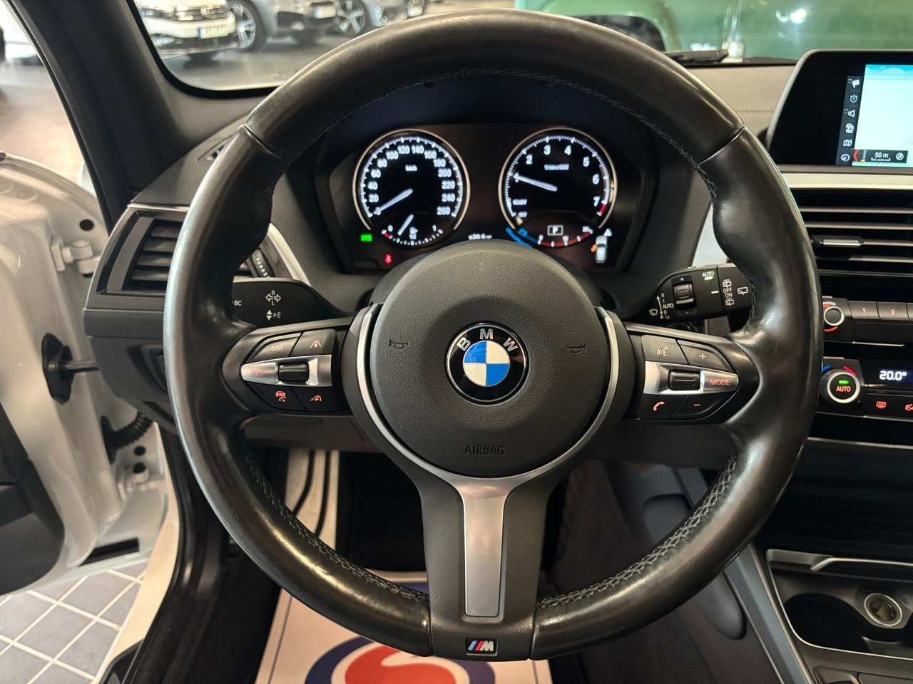 BMW 118 2019, bild 7/10