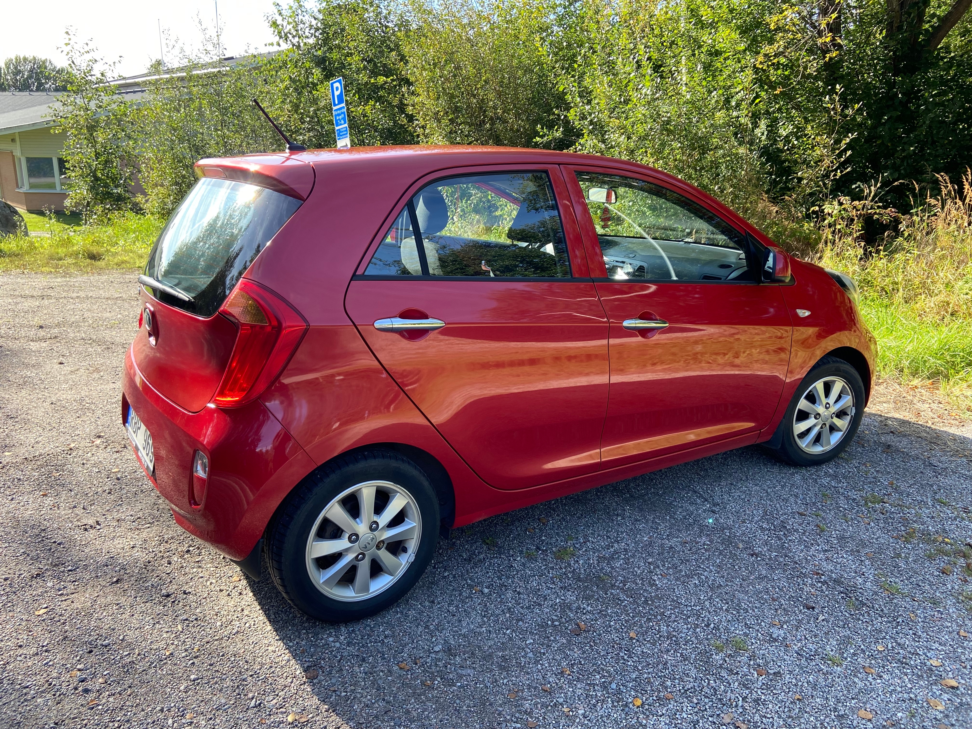 Kia Picanto 5-dörrar 1.0 MPI Manuell 2014, bild 2/6