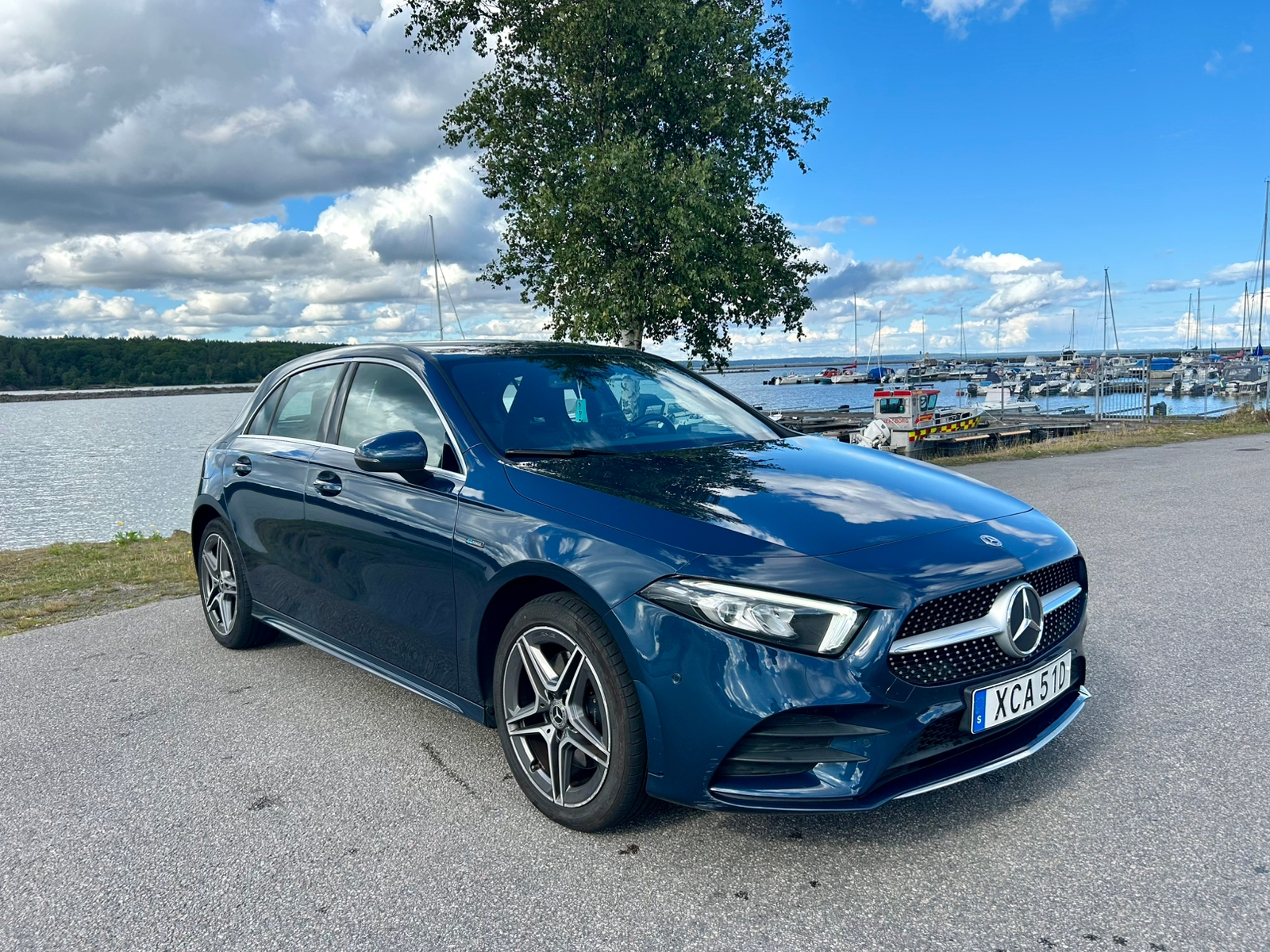 Mercedes-Benz A 250 e 8G-DCT AMG Line 2021, kuva 3/10