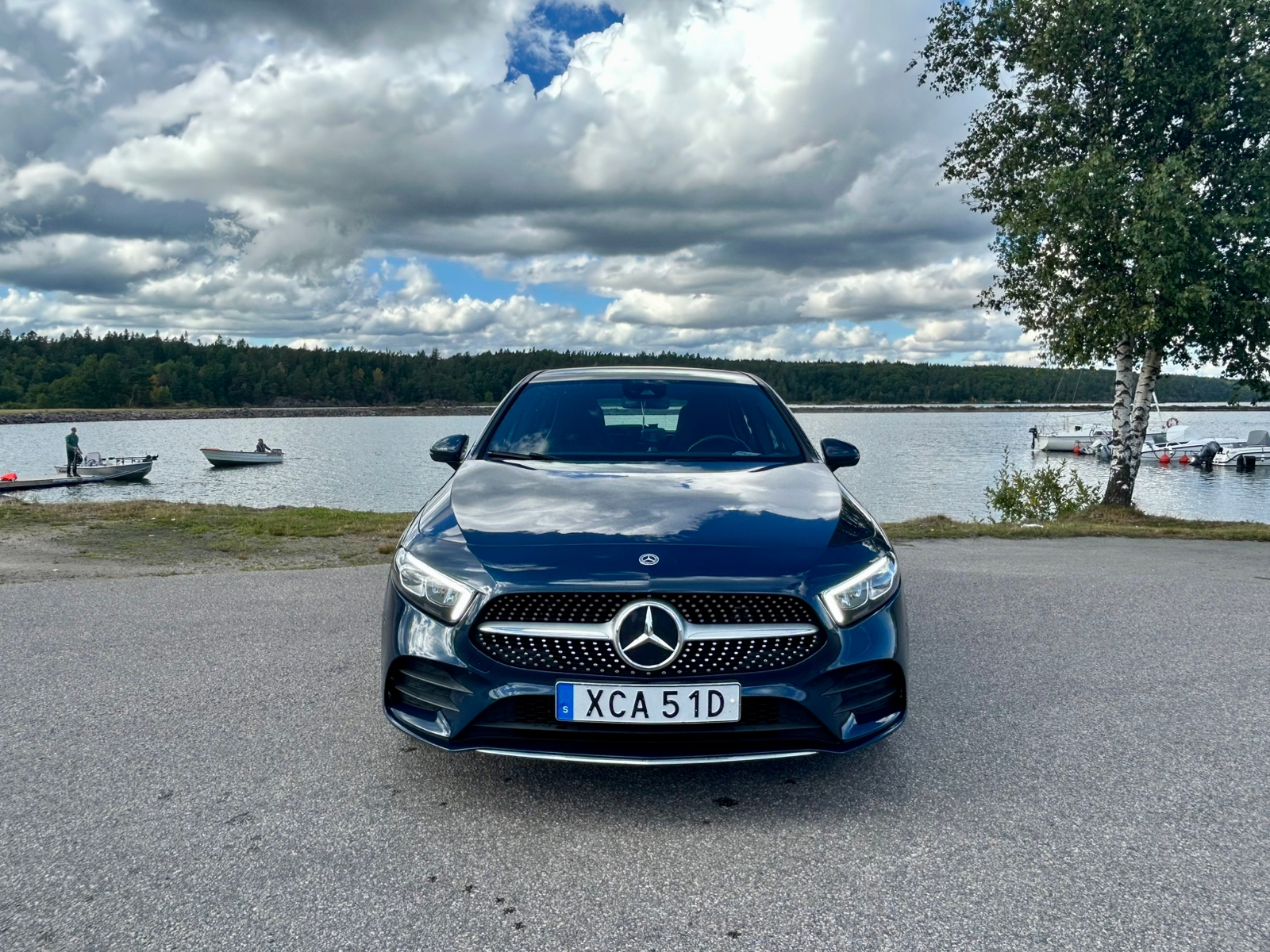 Mercedes-Benz A 250 e 8G-DCT AMG Line 2021, kuva 2/10