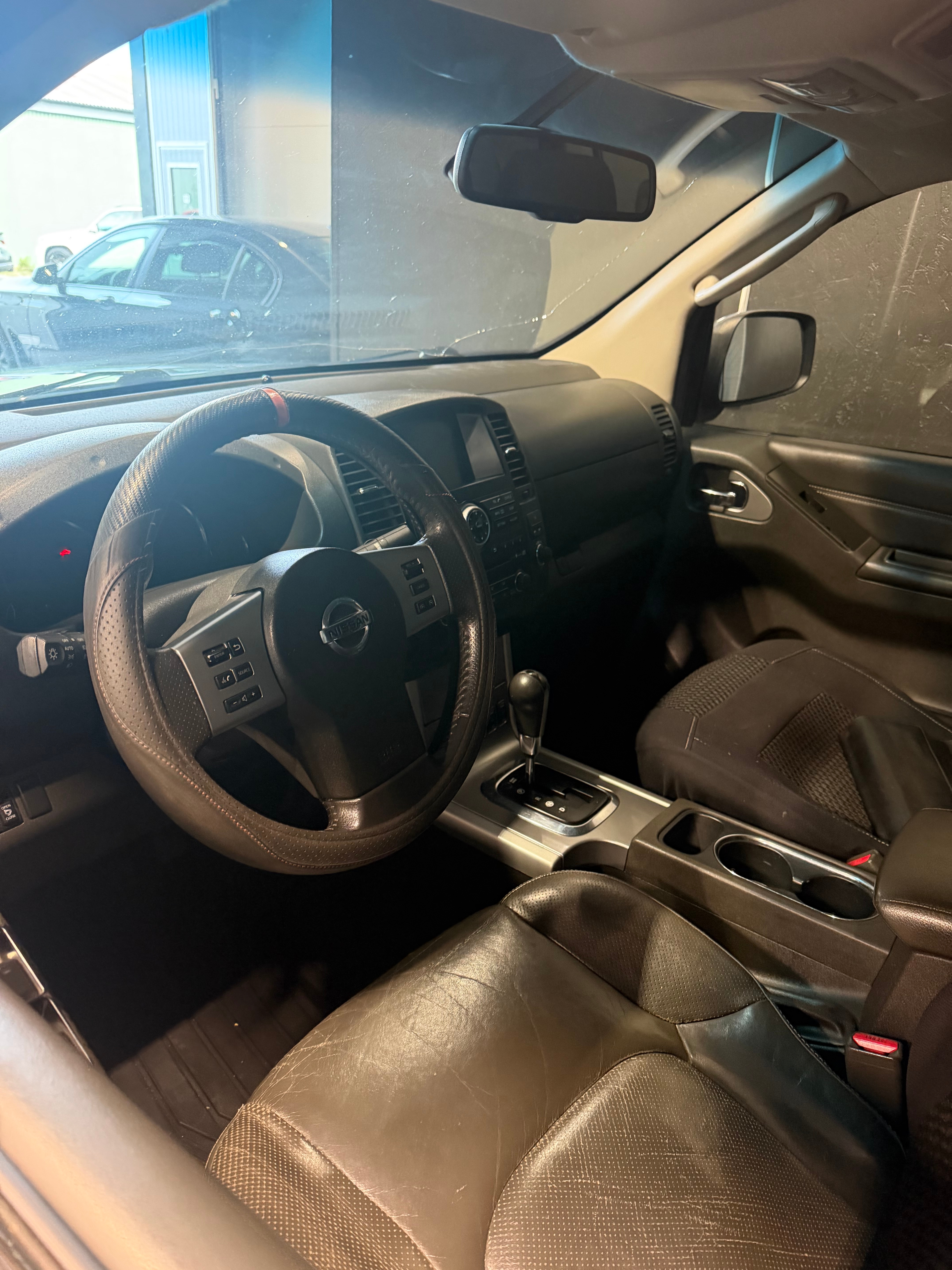 Nissan Navara 2013, bild 3/5