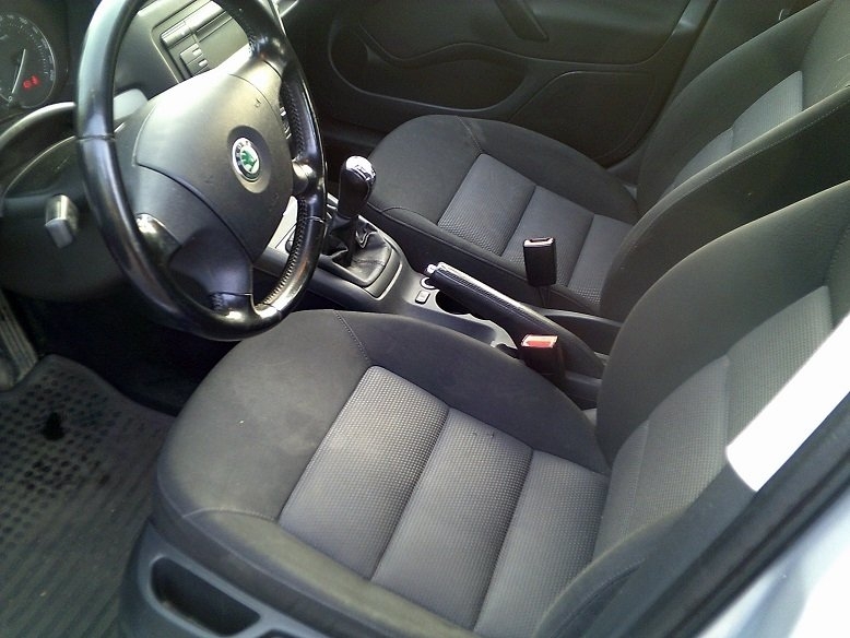 Skoda Octavia Kombi 1.6 MPI 2008, bild 3/3