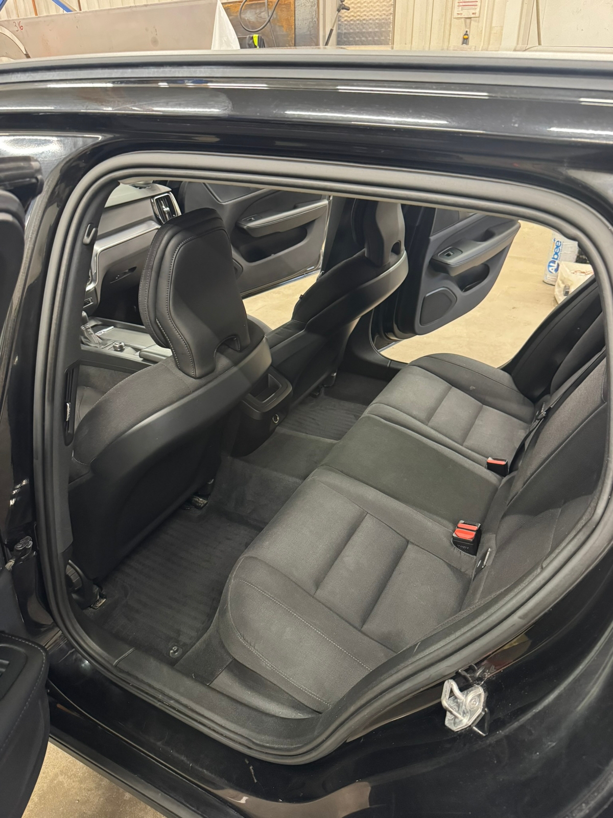 Volvo V60 D3 AWD Geartronic 2019, photo 6/6