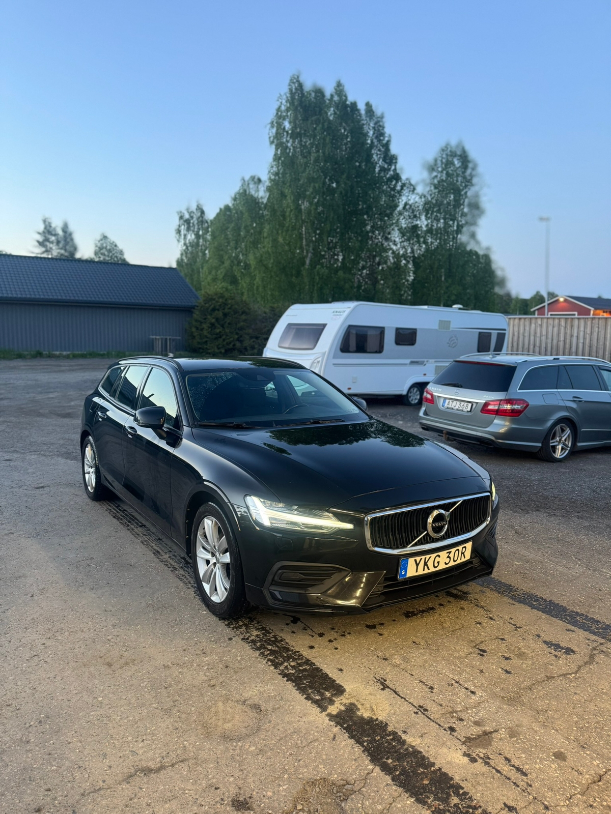 Volvo V60 D3 AWD Geartronic 2019, photo 4/6