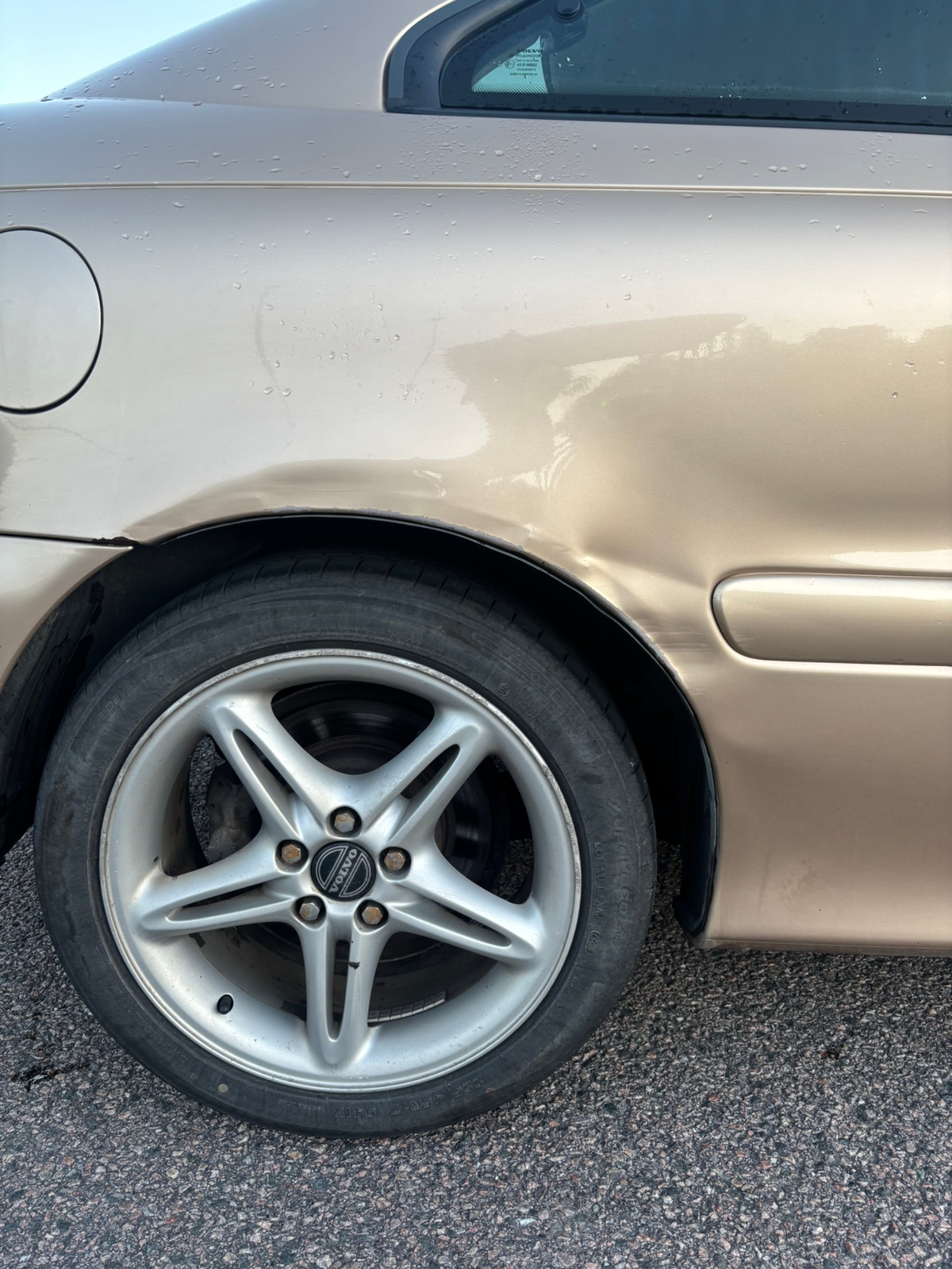 Volvo C70 T5 2.3 T Manuell 1999, kuva 7/10