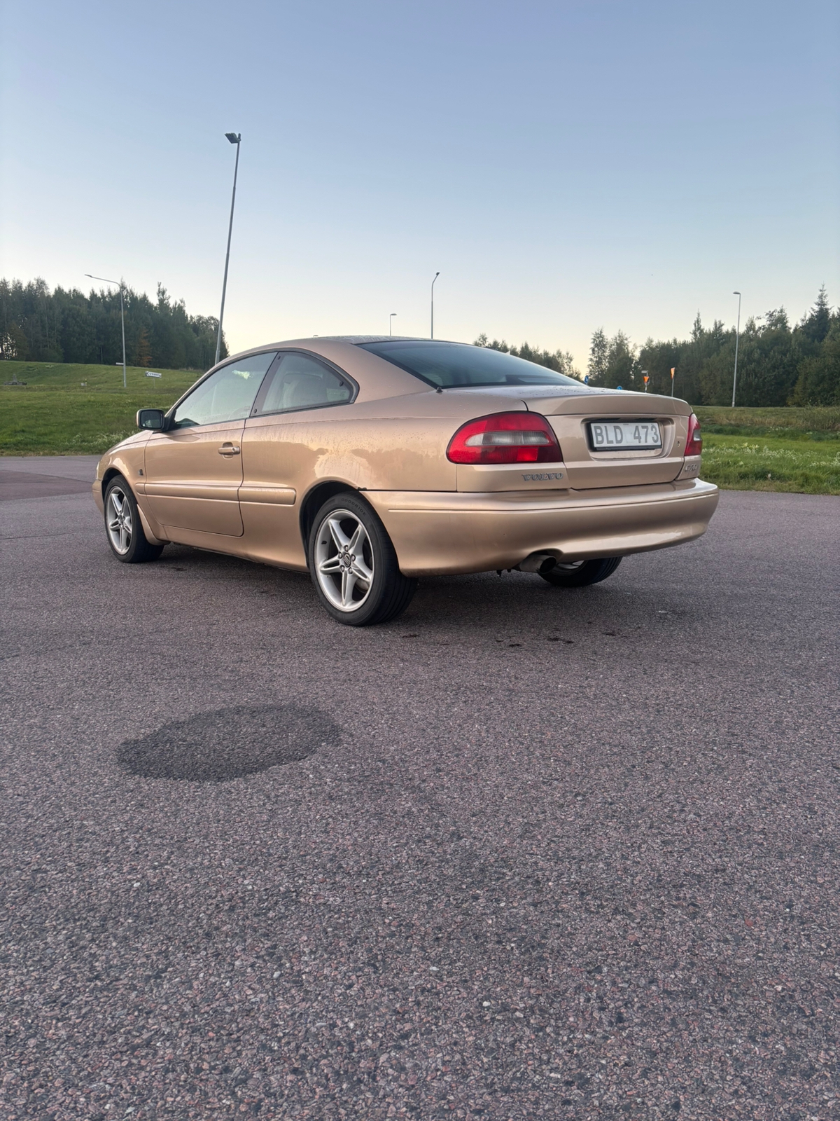 Volvo C70 T5 2.3 T Manuell 1999, kuva 2/10