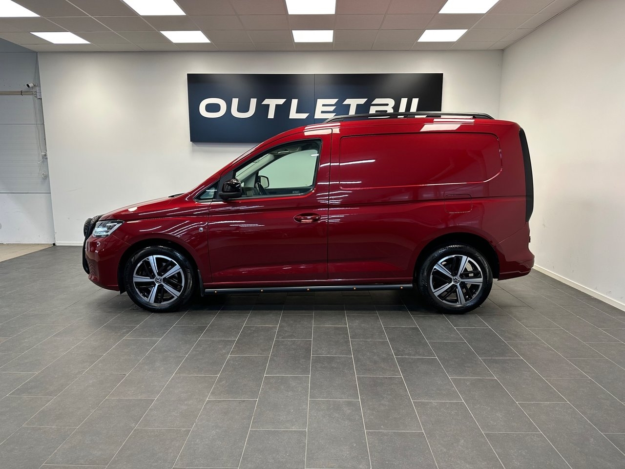 Volkswagen Caddy 2023, photo 2/10