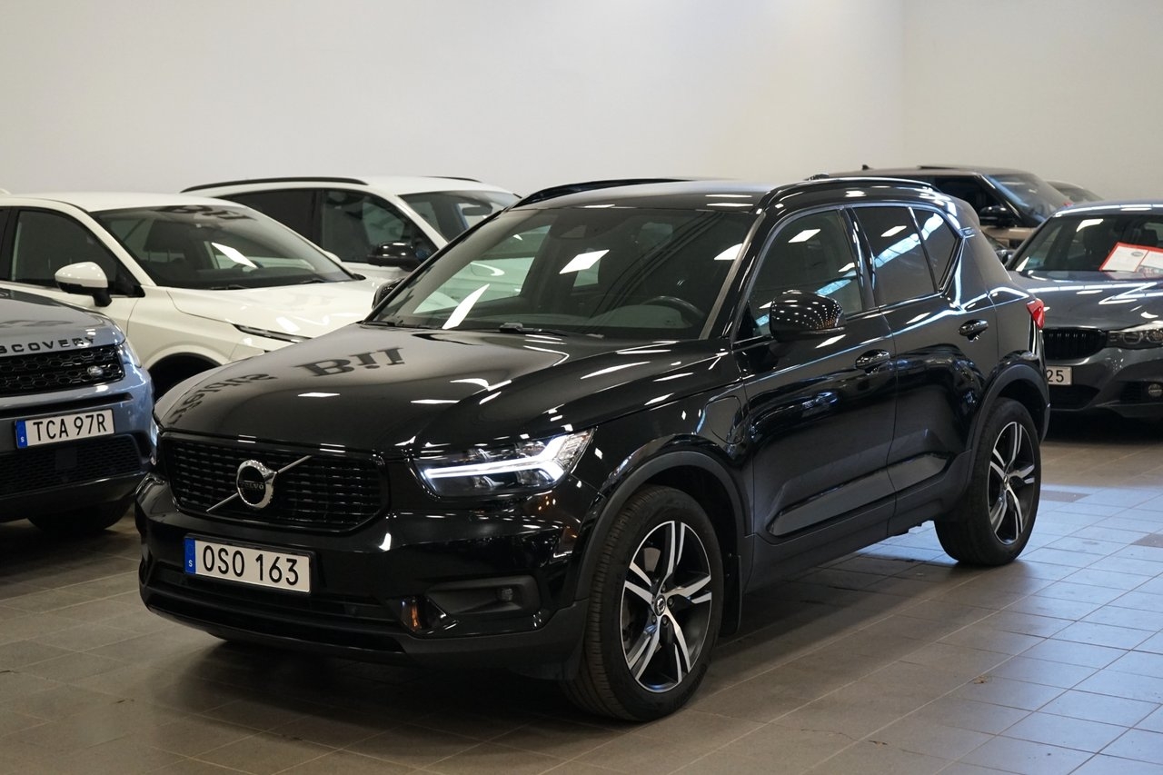Volvo XC40 2021, photo 2/10