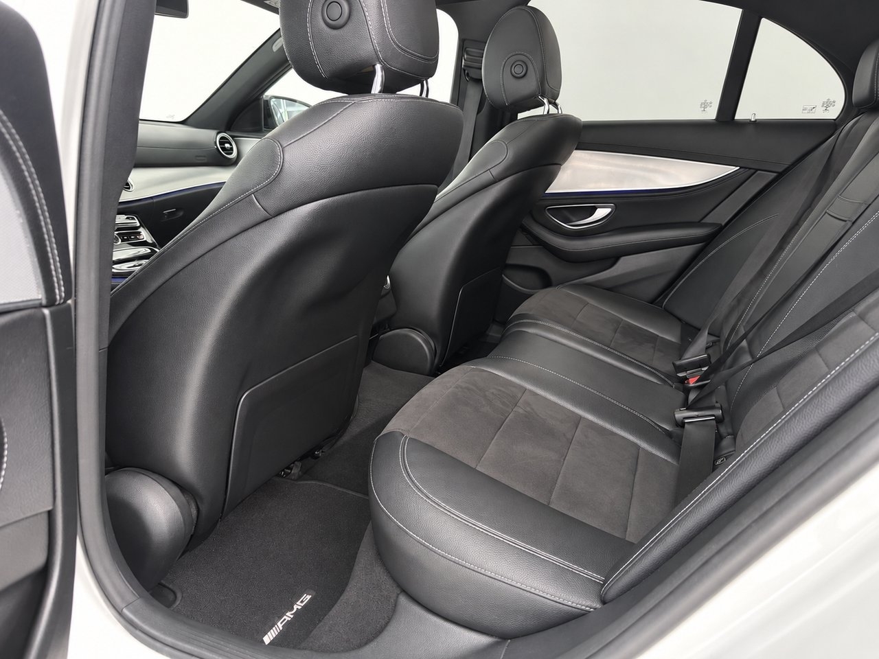 Mercedes-Benz E 220 d 9G-Tronic AMG Line 2019, bild 4/10
