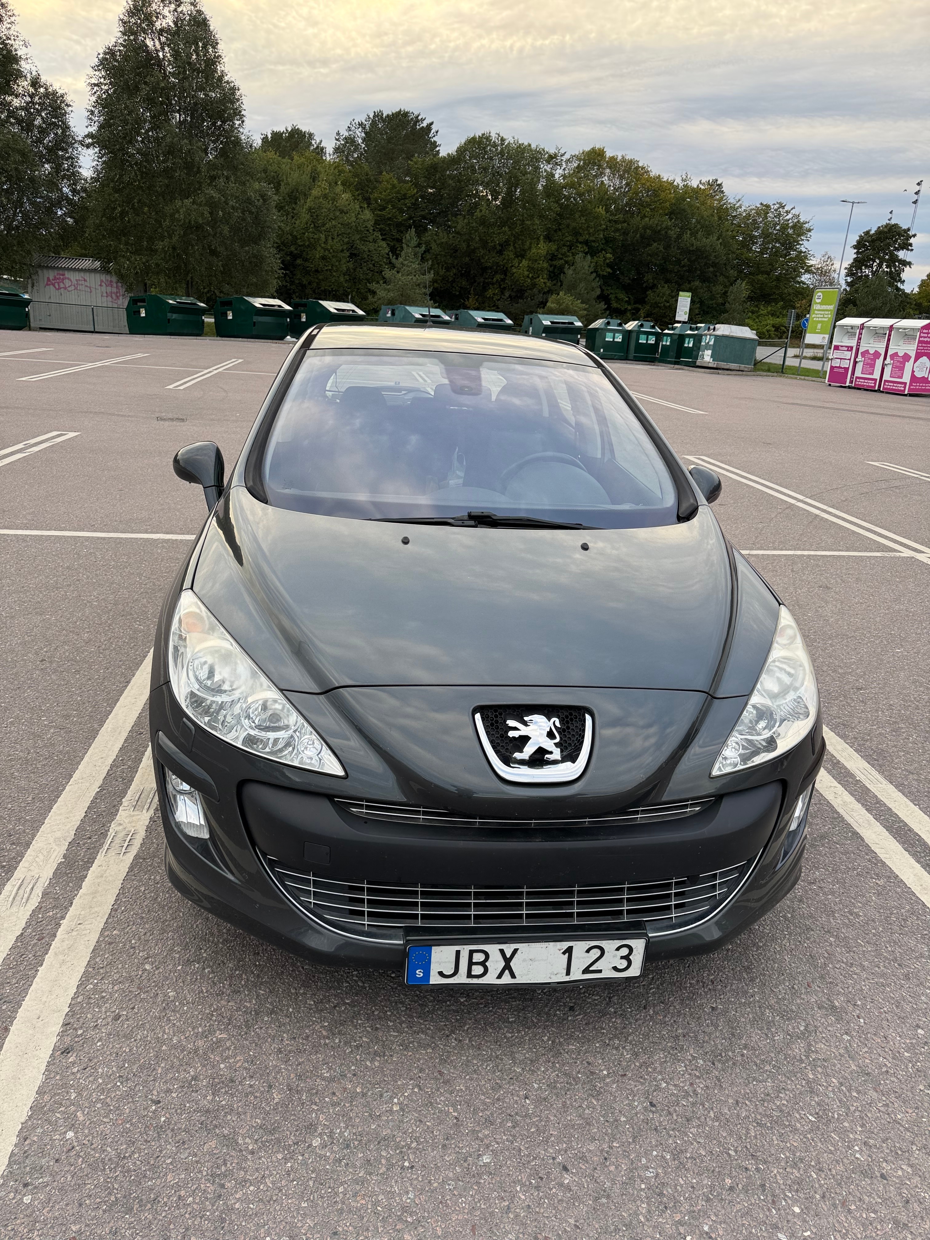 Peugeot 308 5-dörrar 1.6 Bioflex Manuell 2009, bild 4/5