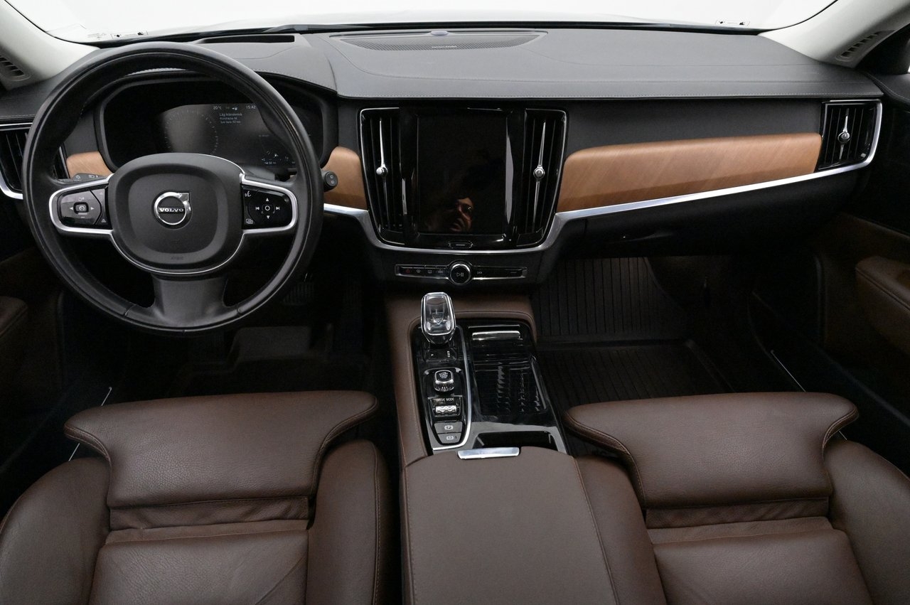 Volvo V90 2020, kuva 6/10