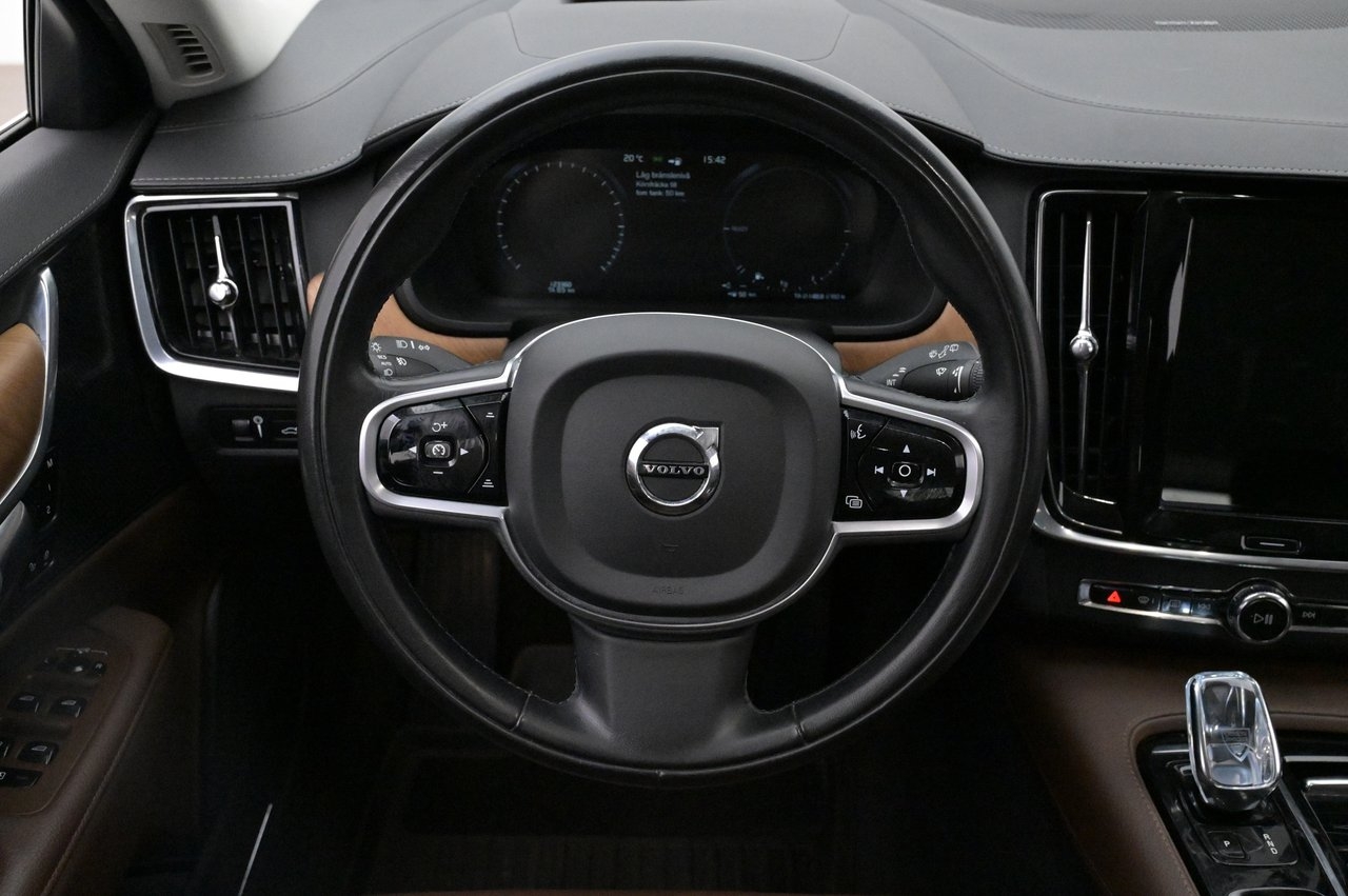 Volvo V90 2020, kuva 7/10