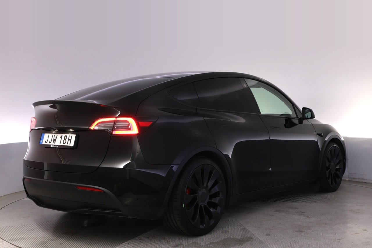 Tesla Model Y Performance Autopilot 2022, photo 5/10