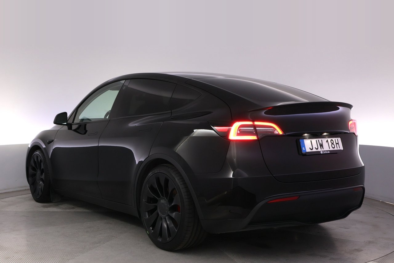 Tesla Model Y Performance Autopilot 2022, photo 4/10