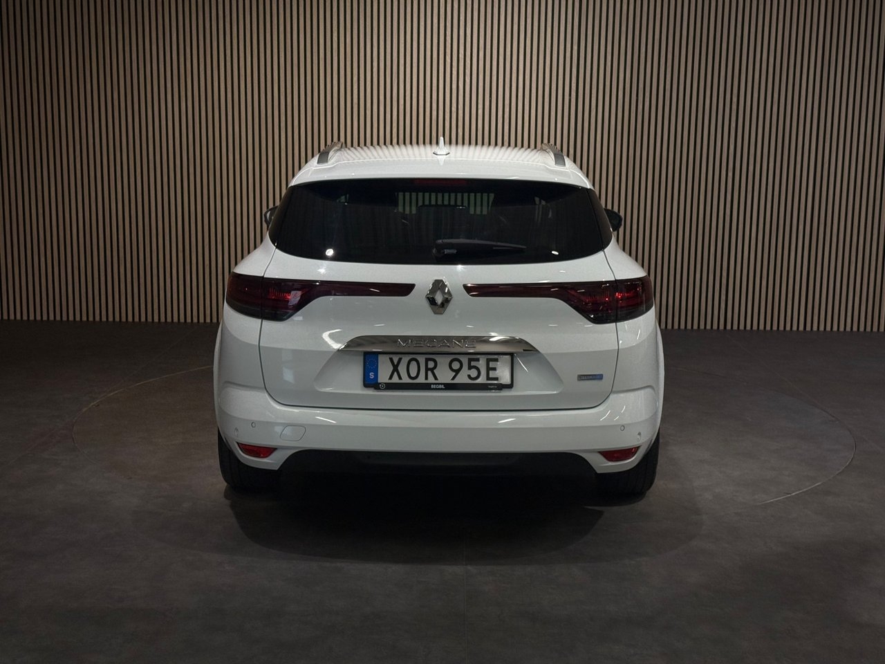 Renault Megane E-TECH Plug-in Kombi 2023, bild 5/10